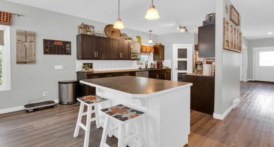 136 Allen Crescent, Vulcan, Alberta T0L 2B0, 5 Bedroom Bedrooms, 0 ,3 BathroomBathrooms,Residential,For Sale,Allen,0,A2327634