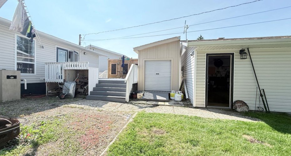 90 4 Street, Lashburn, Saskatchewan S0M 1H0, 3 Bedroom Bedrooms, 0 ,2 BathroomBathrooms,Residential,For Sale,4,0,A2327647