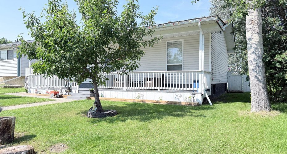 90 4 Street, Lashburn, Saskatchewan S0M 1H0, 3 Bedroom Bedrooms, 0 ,2 BathroomBathrooms,Residential,For Sale,4,0,A2327647