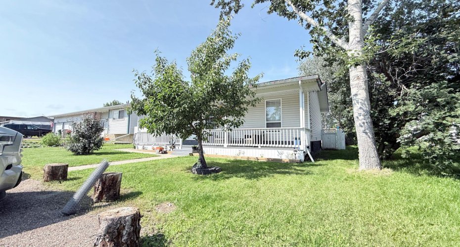 90 4 Street, Lashburn, Saskatchewan S0M 1H0, 3 Bedroom Bedrooms, 0 ,2 BathroomBathrooms,Residential,For Sale,4,0,A2327647