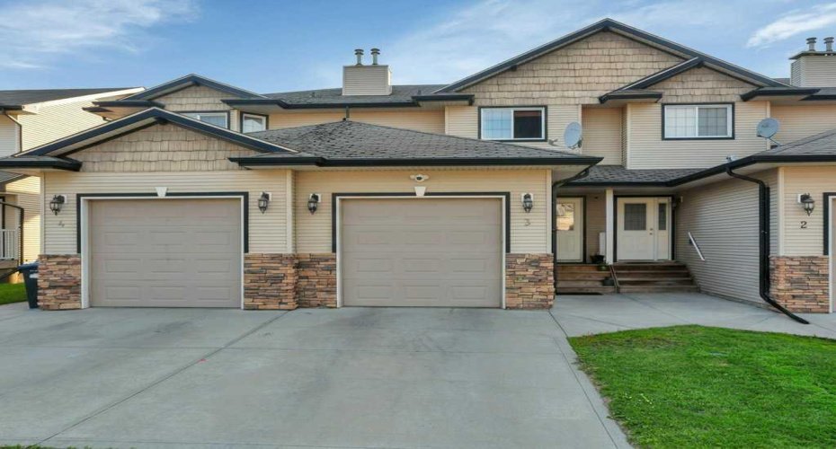 3 Legend Court, Sylvan Lake, Alberta T4S0B1, 3 Bedroom Bedrooms, 0 ,3 BathroomBathrooms,Residential,For Sale,Legend,0,A2327654
