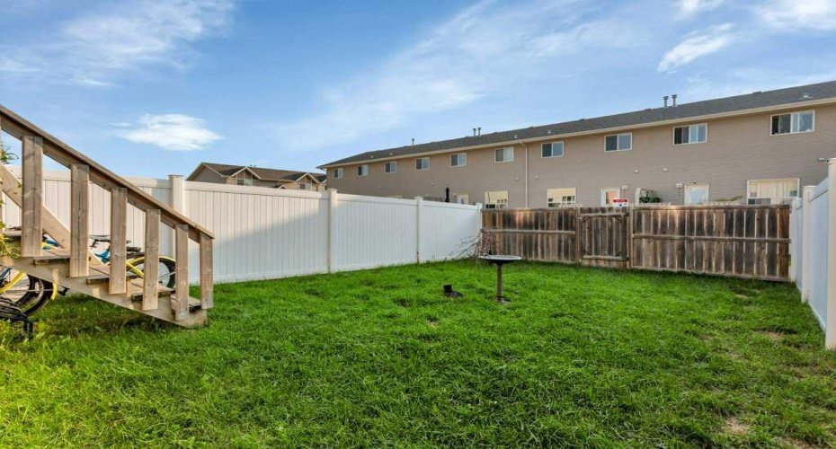 3 Legend Court, Sylvan Lake, Alberta T4S0B1, 3 Bedroom Bedrooms, 0 ,3 BathroomBathrooms,Residential,For Sale,Legend,0,A2327654
