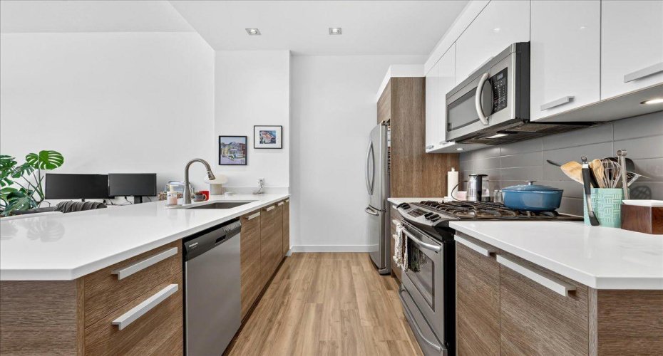 235 9A Street, Calgary, Alberta T2N 4H7, 1 Bedroom Bedrooms, 0 ,1 BathroomBathrooms,Residential,For Sale,9A,0,A2327665