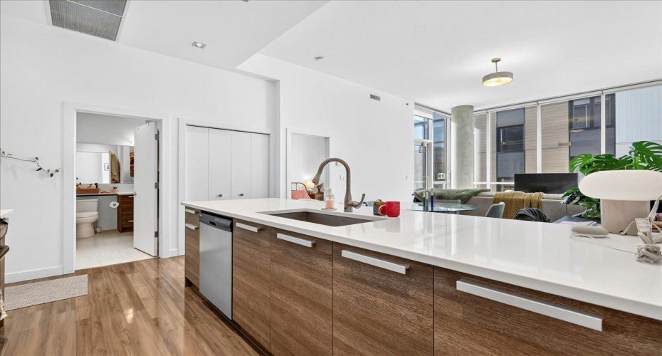 235 9A Street, Calgary, Alberta T2N 4H7, 1 Bedroom Bedrooms, 0 ,1 BathroomBathrooms,Residential,For Sale,9A,0,A2327665