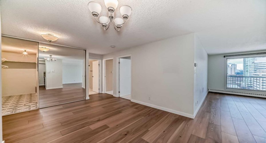 924 14 Avenue, Calgary, Alberta T2R 0N7, 2 Bedroom Bedrooms, 0 ,1 BathroomBathrooms,Residential,For Sale,14,0,A2327666