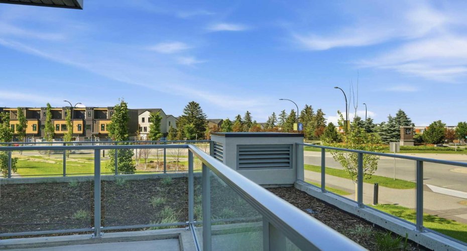 700 Shawnee Square, Calgary, Alberta T2Y0T6, 2 Bedroom Bedrooms, 0 ,2 BathroomBathrooms,Residential,For Sale,Shawnee,0,A2327678