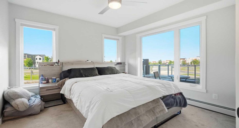 700 Shawnee Square, Calgary, Alberta T2Y0T6, 2 Bedroom Bedrooms, 0 ,2 BathroomBathrooms,Residential,For Sale,Shawnee,0,A2327678