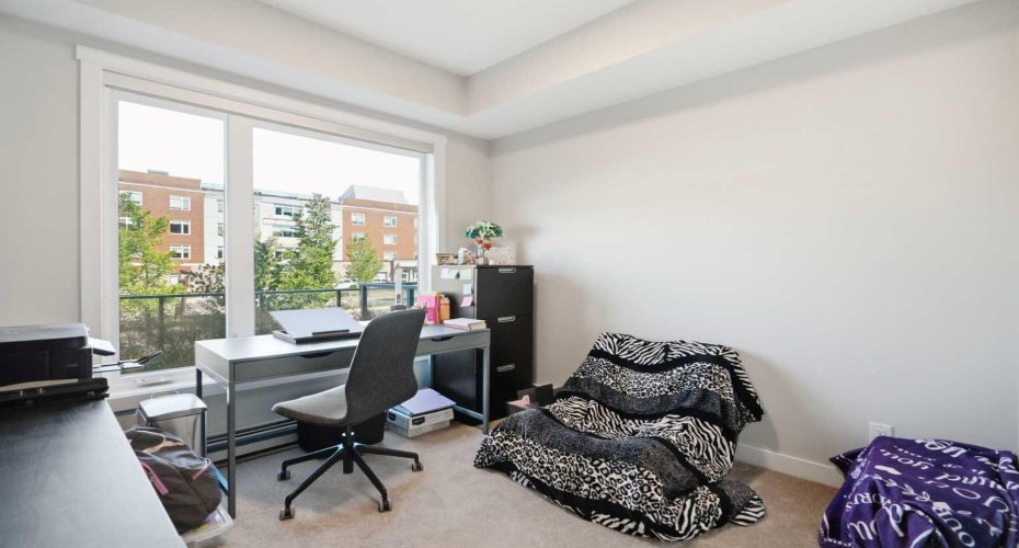 700 Shawnee Square, Calgary, Alberta T2Y0T6, 2 Bedroom Bedrooms, 0 ,2 BathroomBathrooms,Residential,For Sale,Shawnee,0,A2327678