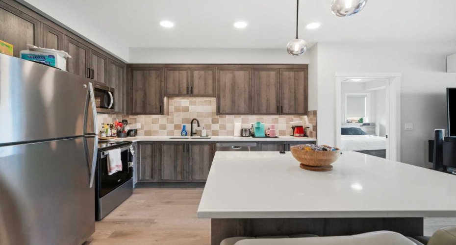 700 Shawnee Square, Calgary, Alberta T2Y0T6, 2 Bedroom Bedrooms, 0 ,2 BathroomBathrooms,Residential,For Sale,Shawnee,0,A2327678