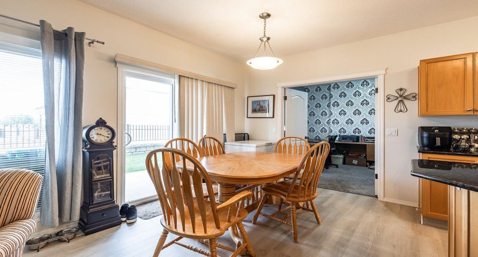 328 Northlands Pointe, Medicine Hat, Alberta T1C0C1, 3 Bedroom Bedrooms, 0 ,2 BathroomBathrooms,Residential,For Sale,Northlands,0,A2327711