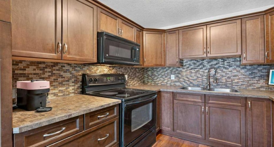 20 McKinley Road, Calgary, Alberta T2Z1T6, 4 Bedroom Bedrooms, 0 ,2 BathroomBathrooms,Residential,For Sale,McKinley,0,A2327712