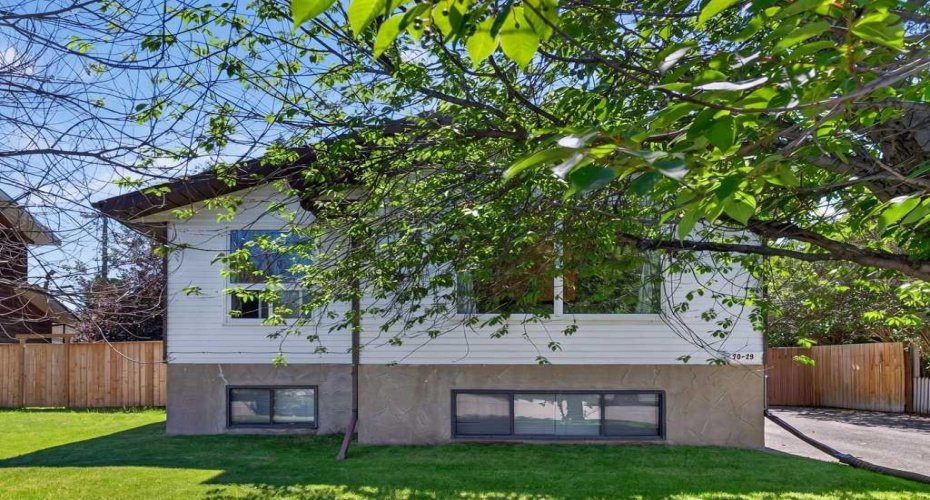 20 McKinley Road, Calgary, Alberta T2Z1T6, 4 Bedroom Bedrooms, 0 ,2 BathroomBathrooms,Residential,For Sale,McKinley,0,A2327712