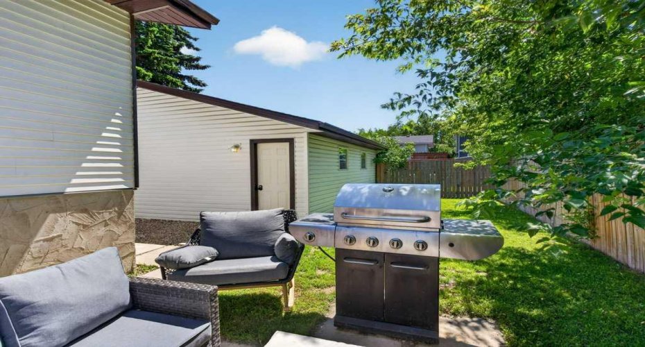 20 McKinley Road, Calgary, Alberta T2Z1T6, 4 Bedroom Bedrooms, 0 ,2 BathroomBathrooms,Residential,For Sale,McKinley,0,A2327712