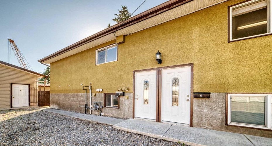 5113 17 Avenue, Calgary, Alberta T3B 0P8, 10 Bedroom Bedrooms, 0 ,4 BathroomBathrooms,Residential,For Sale,17,0,A2327732