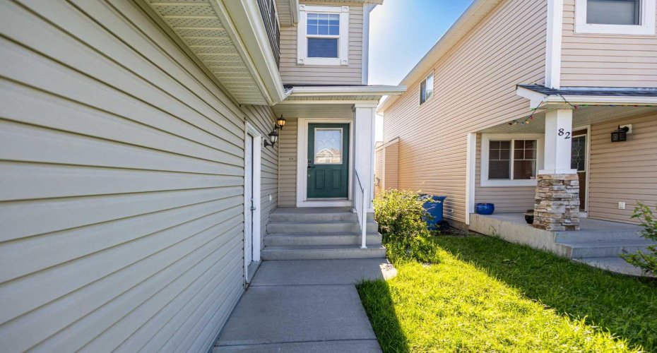 78 Cougar Plateau Way, Calgary, Alberta T3H 5S4, 4 Bedroom Bedrooms, 0 ,4 BathroomBathrooms,Residential,For Sale,Cougar Plateau,0,A2327749