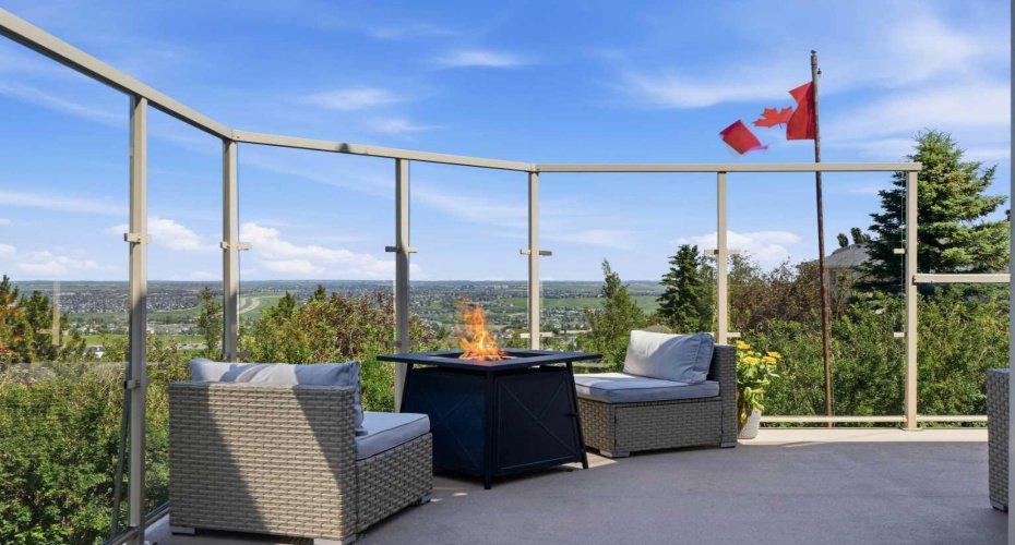 131 Edgebrook Circle, Calgary, Alberta T3A5A4, 6 Bedroom Bedrooms, 0 ,4 BathroomBathrooms,Residential,For Sale,Edgebrook,0,A2327756