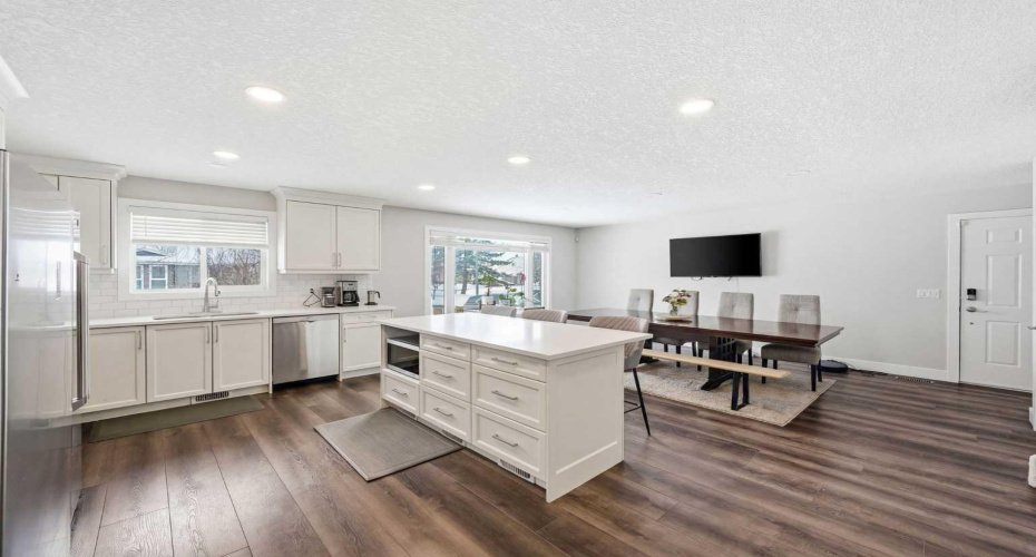 151 Templevale Place, Calgary, Alberta T1Y 4V6, 3 Bedroom Bedrooms, 0 ,2 BathroomBathrooms,Residential,For Sale,Templevale,0,A2327769