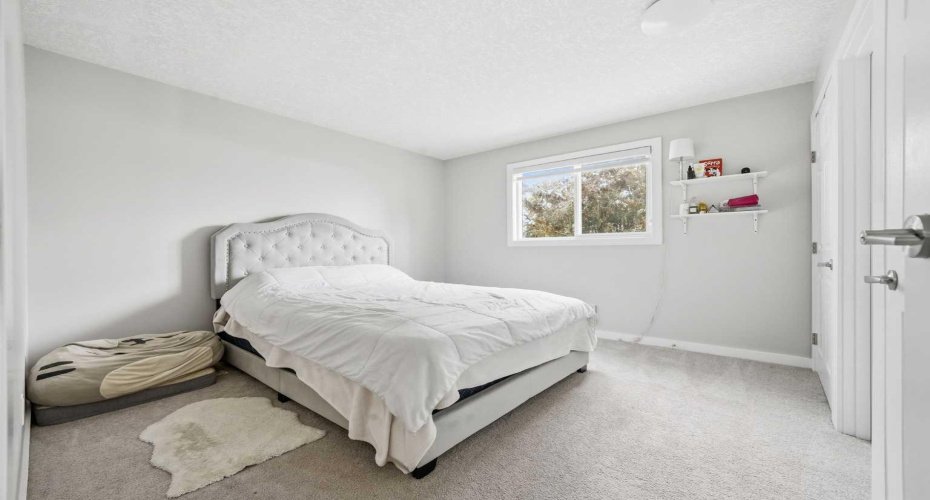 151 Templevale Place, Calgary, Alberta T1Y 4V6, 3 Bedroom Bedrooms, 0 ,2 BathroomBathrooms,Residential,For Sale,Templevale,0,A2327769