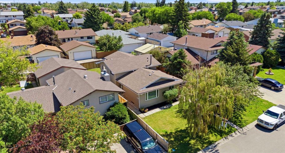 151 Templevale Place, Calgary, Alberta T1Y 4V6, 3 Bedroom Bedrooms, 0 ,2 BathroomBathrooms,Residential,For Sale,Templevale,0,A2327769
