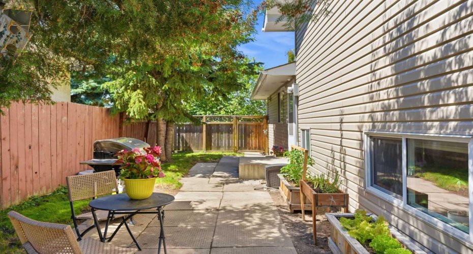 151 Templevale Place, Calgary, Alberta T1Y 4V6, 3 Bedroom Bedrooms, 0 ,2 BathroomBathrooms,Residential,For Sale,Templevale,0,A2327769