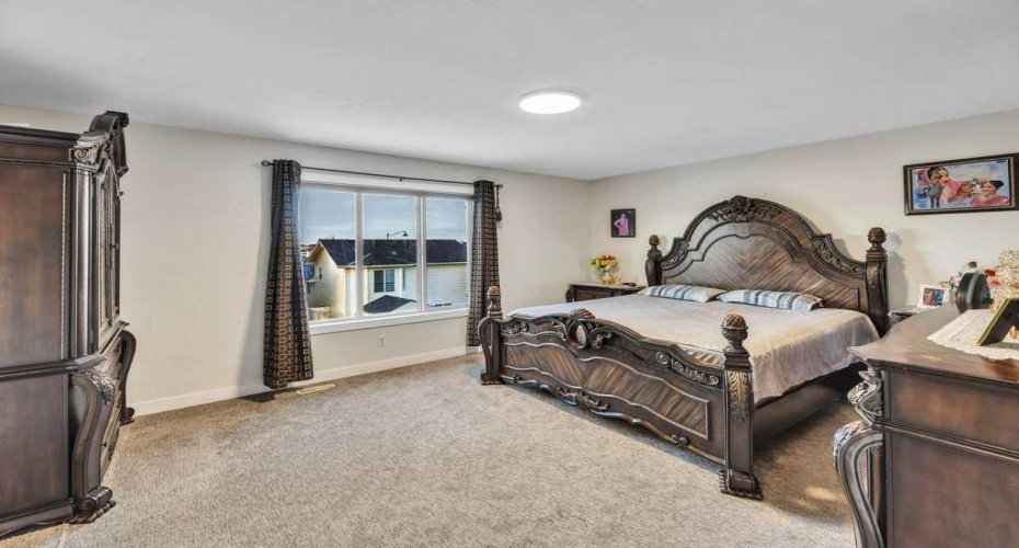 107 Taracove Landing, Calgary, Alberta T3J 4S7, 8 Bedroom Bedrooms, 0 ,6 BathroomBathrooms,Residential,For Sale,Taracove,0,A2327771