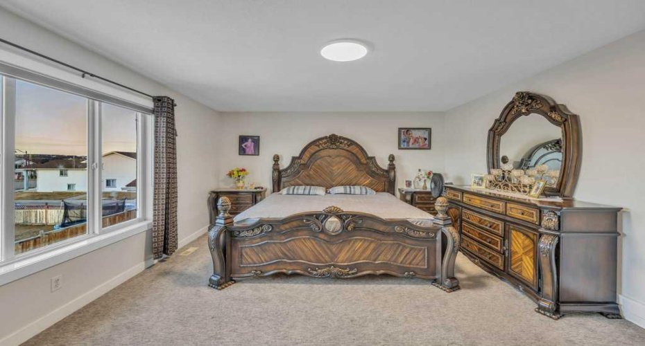 107 Taracove Landing, Calgary, Alberta T3J 4S7, 8 Bedroom Bedrooms, 0 ,6 BathroomBathrooms,Residential,For Sale,Taracove,0,A2327771