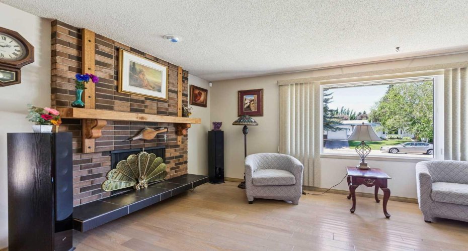 612 Cantrell Place, Calgary, Alberta T2W 2E5, 3 Bedroom Bedrooms, 0 ,3 BathroomBathrooms,Residential,For Sale,Cantrell,0,A2319051