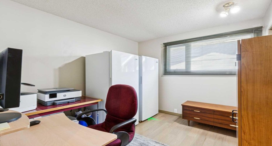 612 Cantrell Place, Calgary, Alberta T2W 2E5, 3 Bedroom Bedrooms, 0 ,3 BathroomBathrooms,Residential,For Sale,Cantrell,0,A2319051