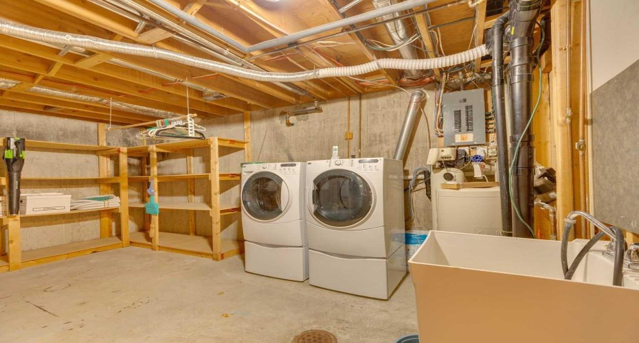 612 Cantrell Place, Calgary, Alberta T2W 2E5, 3 Bedroom Bedrooms, 0 ,3 BathroomBathrooms,Residential,For Sale,Cantrell,0,A2319051