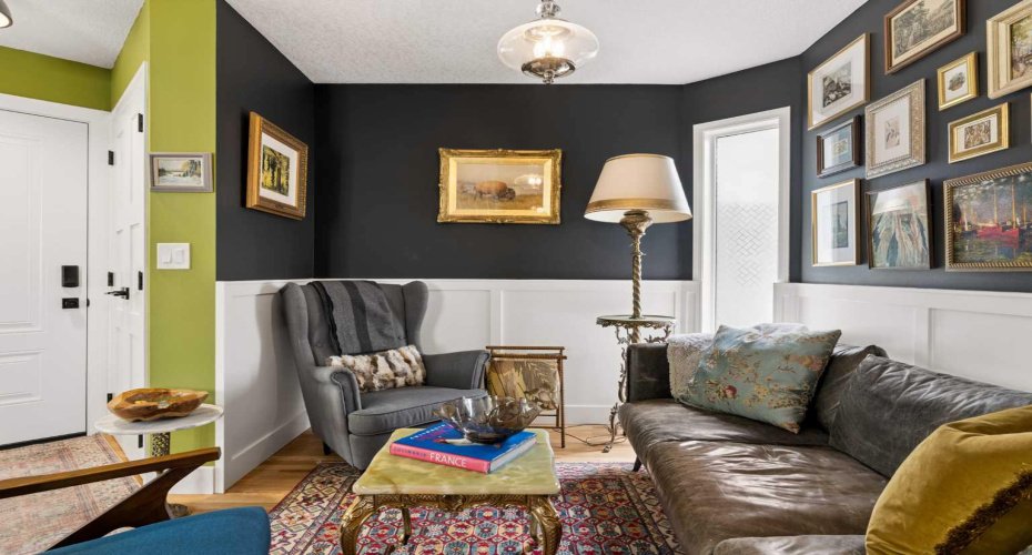 2235 27 Street, Calgary, Alberta T3E 2E9, 3 Bedroom Bedrooms, 0 ,4 BathroomBathrooms,Residential,For Sale,27,0,A2322276