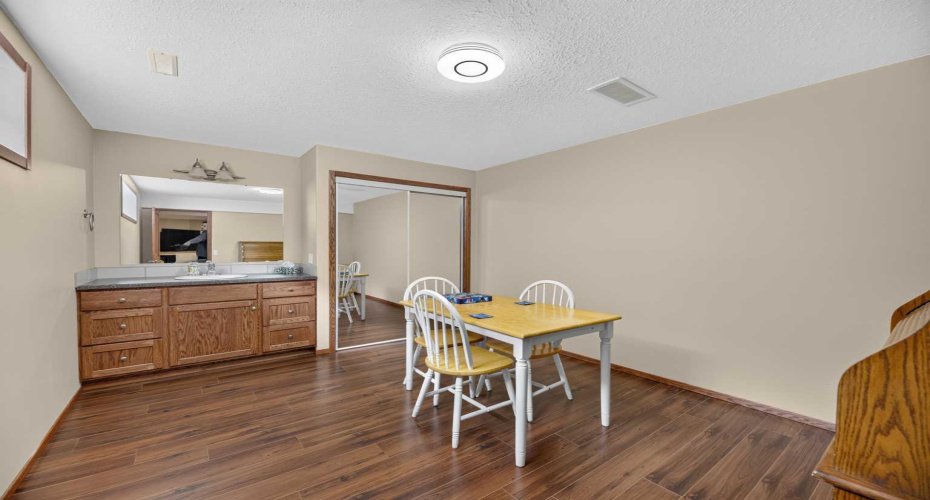 10 Vantage Crescent, Olds, Alberta T4H0A8, 6 Bedroom Bedrooms, 0 ,3 BathroomBathrooms,Residential,For Sale,Vantage,0,A2322667