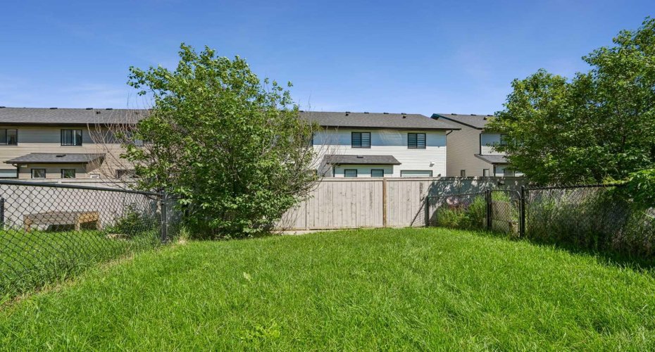 549 Hillcrest Road, Airdrie, Alberta T4B4H6, 3 Bedroom Bedrooms, 0 ,3 BathroomBathrooms,Residential,For Sale,Hillcrest,0,A2323641