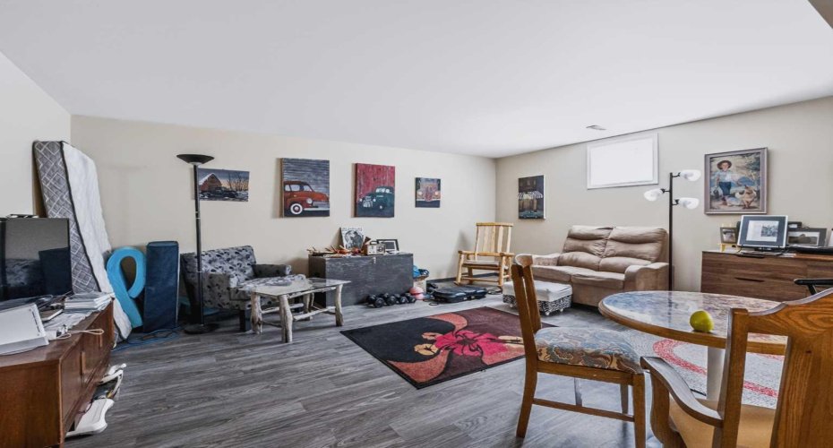 2806 22 Street, Nanton, Alberta T0L 1R0, 3 Bedroom Bedrooms, 0 ,2 BathroomBathrooms,Residential,For Sale,22,0,A2323709
