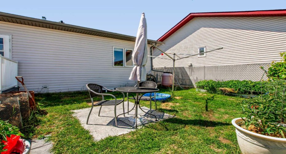 2806 22 Street, Nanton, Alberta T0L 1R0, 3 Bedroom Bedrooms, 0 ,2 BathroomBathrooms,Residential,For Sale,22,0,A2323709