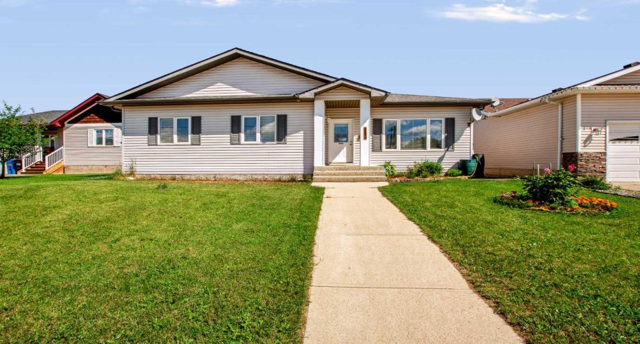 2806 22 Street, Nanton, Alberta T0L 1R0, 3 Bedroom Bedrooms, 0 ,2 BathroomBathrooms,Residential,For Sale,22,0,A2323709