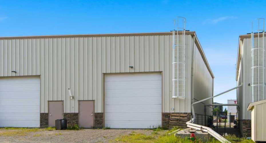 220 3 Street, Diamond Valley, Alberta T0L 0H0, 0 , 0 ,0,Commercial,For Lease,JKR Business Park,3,0,A2323894