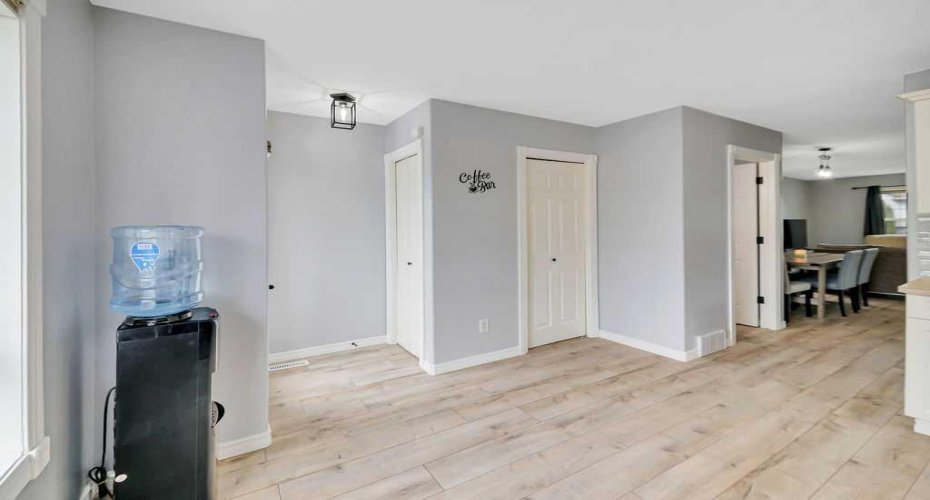 67 Durand Crescent, Red Deer, Alberta T4P 2P4, 3 Bedroom Bedrooms, 0 ,3 BathroomBathrooms,Residential,For Sale,Durand,0,A2323959