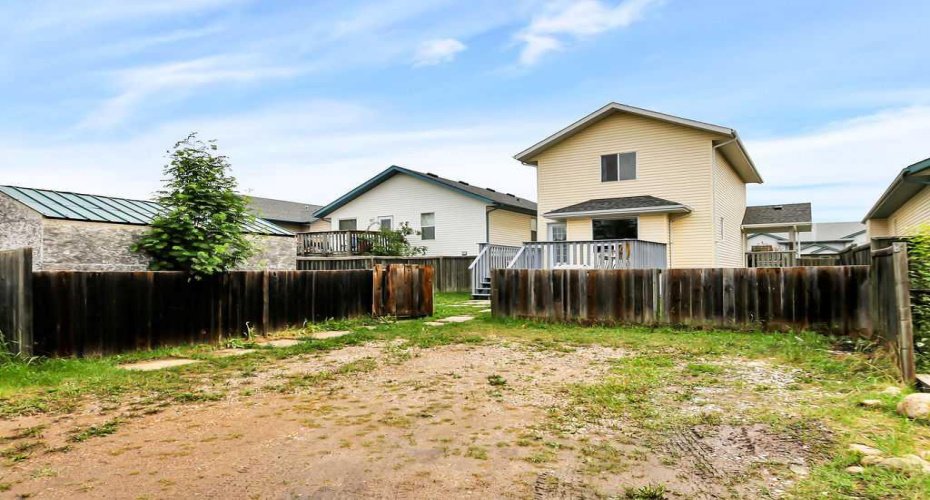 67 Durand Crescent, Red Deer, Alberta T4P 2P4, 3 Bedroom Bedrooms, 0 ,3 BathroomBathrooms,Residential,For Sale,Durand,0,A2323959