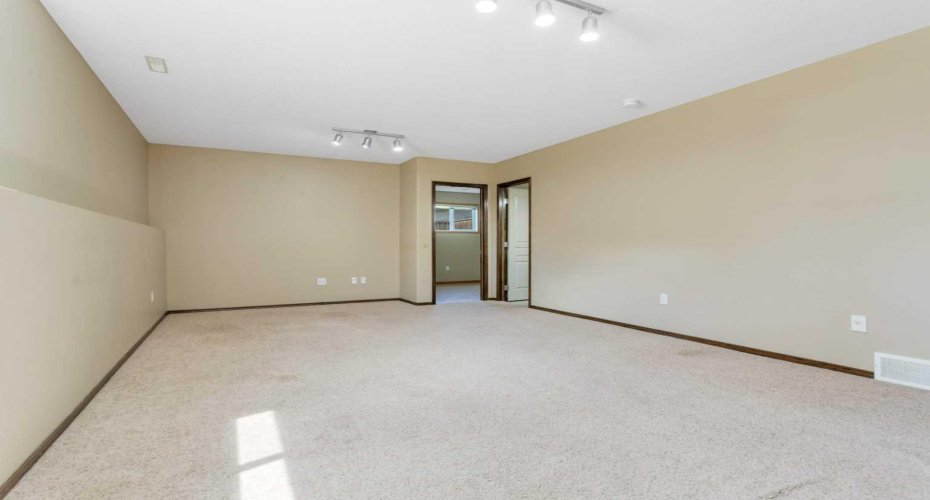 80 Hinshaw Drive, Sylvan Lake, Alberta T4S 2P1, 3 Bedroom Bedrooms, 0 ,2 BathroomBathrooms,Residential,For Sale,Hinshaw,0,A2324485