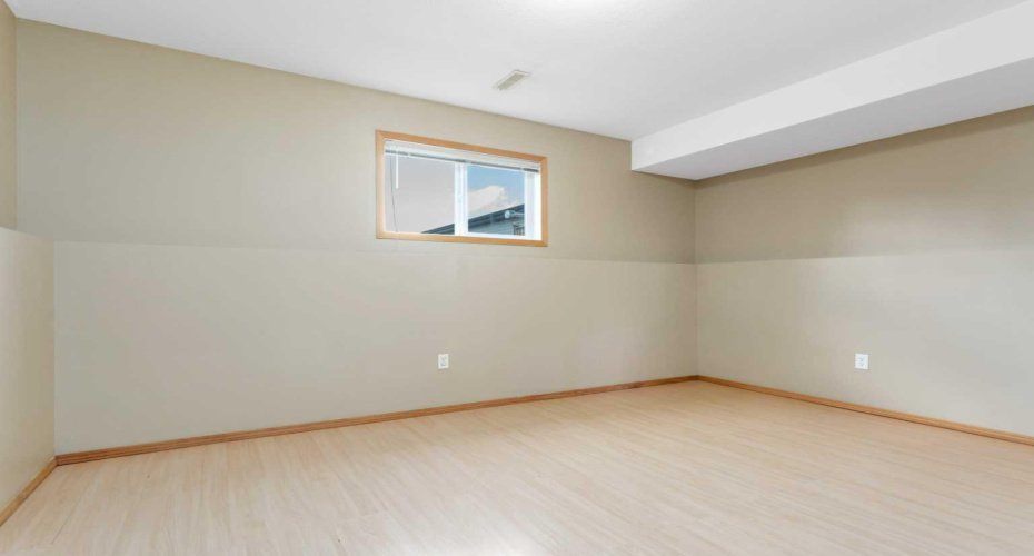 80 Hinshaw Drive, Sylvan Lake, Alberta T4S 2P1, 3 Bedroom Bedrooms, 0 ,2 BathroomBathrooms,Residential,For Sale,Hinshaw,0,A2324485