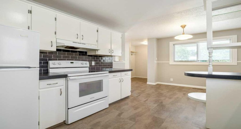 1726 13 Avenue, Lethbridge, Alberta T1K 0R9, 5 Bedroom Bedrooms, 0 ,2 BathroomBathrooms,Residential,For Sale,13,0,A2324661