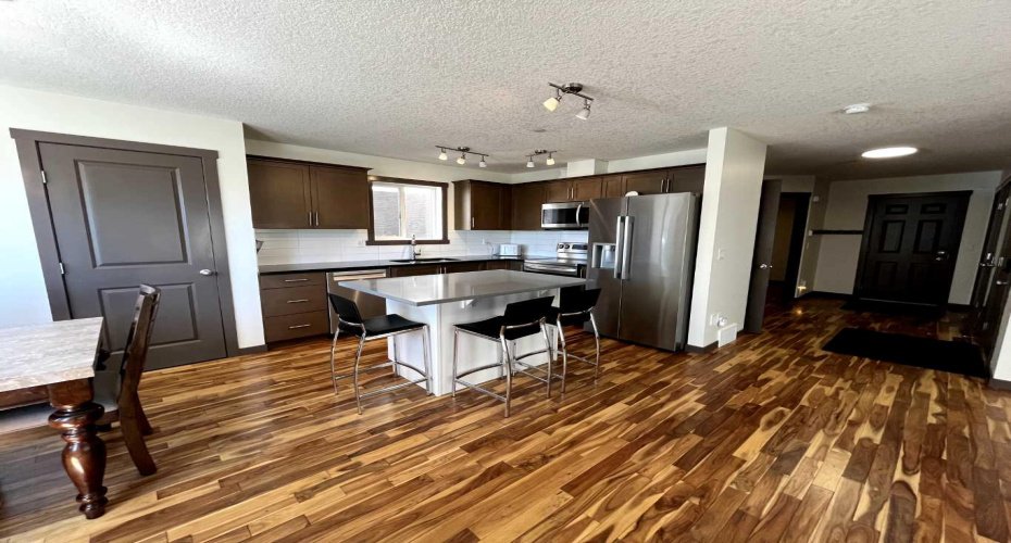 5 Covecreek Mews, Calgary, Alberta T3K0V8, 4 Bedroom Bedrooms, 0 ,4 BathroomBathrooms,Residential,For Sale,Covecreek,0,A2324736