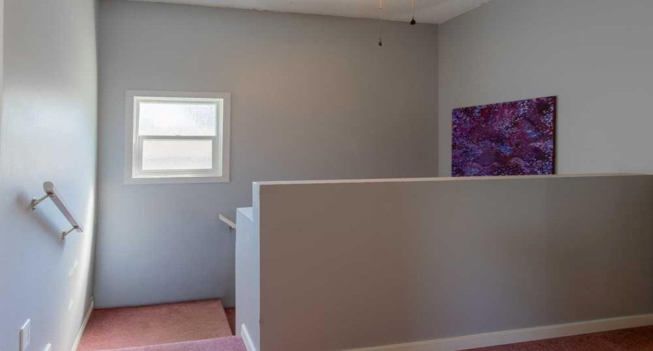 725 6 Street, Lethbridge, Alberta T1J 2E5, 3 Bedroom Bedrooms, 0 ,2 BathroomBathrooms,Residential,For Sale,6,0,A2325274