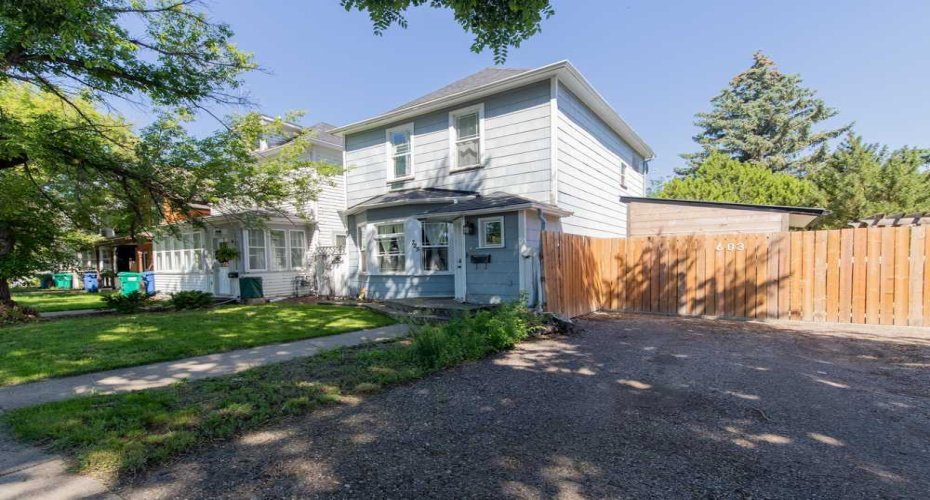 725 6 Street, Lethbridge, Alberta T1J 2E5, 3 Bedroom Bedrooms, 0 ,2 BathroomBathrooms,Residential,For Sale,6,0,A2325274