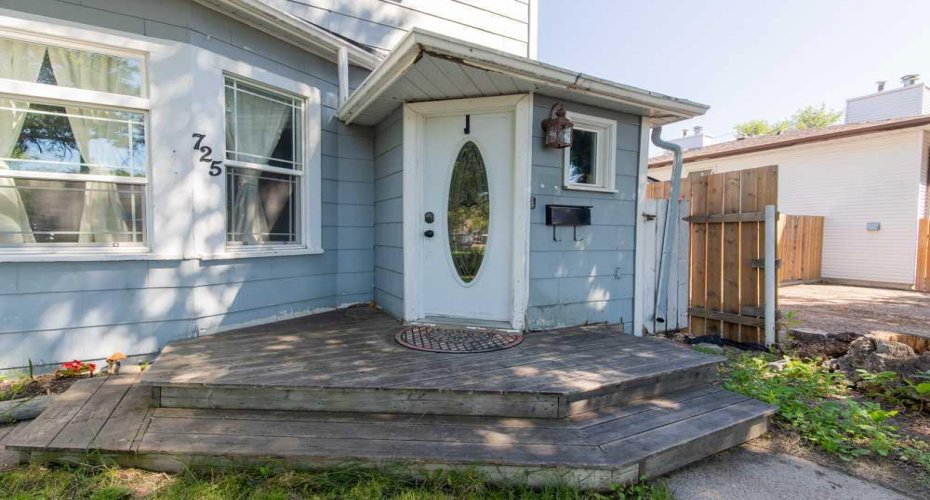 725 6 Street, Lethbridge, Alberta T1J 2E5, 3 Bedroom Bedrooms, 0 ,2 BathroomBathrooms,Residential,For Sale,6,0,A2325274
