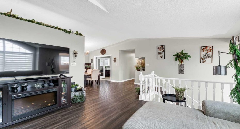 214 Shannon Drive, Medicine Hat, Alberta T1B 4A7, 5 Bedroom Bedrooms, 0 ,3 BathroomBathrooms,Residential,For Sale,Shannon,0,A2325501