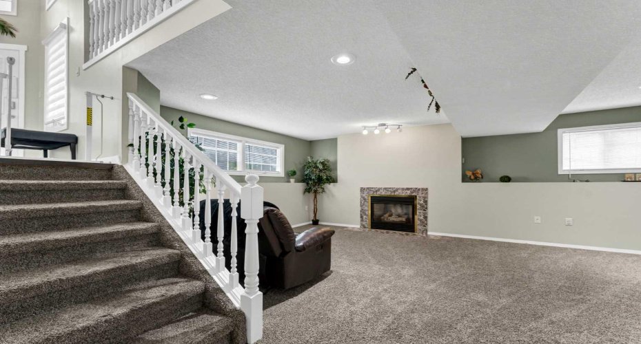 214 Shannon Drive, Medicine Hat, Alberta T1B 4A7, 5 Bedroom Bedrooms, 0 ,3 BathroomBathrooms,Residential,For Sale,Shannon,0,A2325501