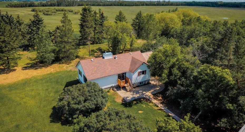 254063 480 Township, Millet, Alberta T0C 1Z0, 4 Bedroom Bedrooms, 0 ,2 BathroomBathrooms,Agri-business,For Sale,480,0,A2325569