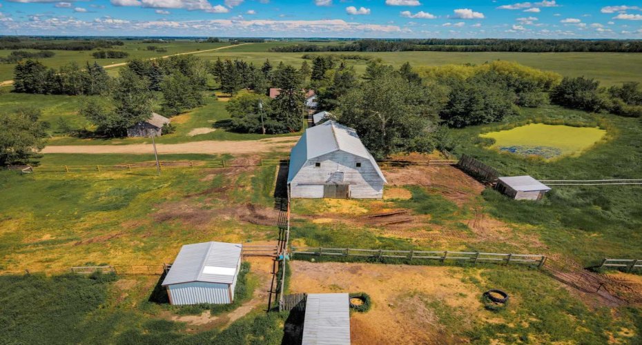 254063 480 Township, Millet, Alberta T0C 1Z0, 4 Bedroom Bedrooms, 0 ,2 BathroomBathrooms,Agri-business,For Sale,480,0,A2325569