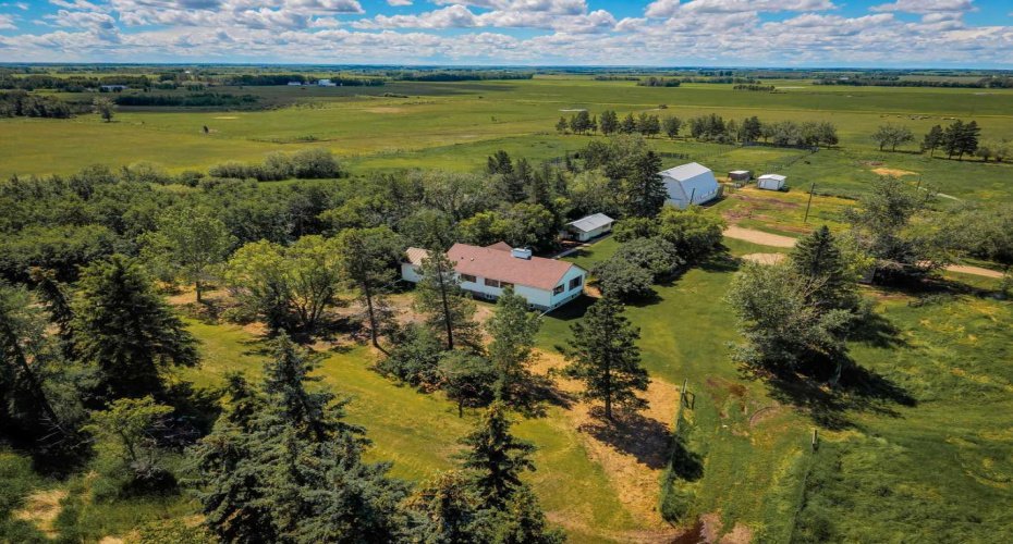 254063 480 Township, Millet, Alberta T0C 1Z0, 4 Bedroom Bedrooms, 0 ,2 BathroomBathrooms,Agri-business,For Sale,480,0,A2325569